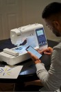 Brother Innov-is M380D Disney sy og broderimaskin med magnetramme thumbnail